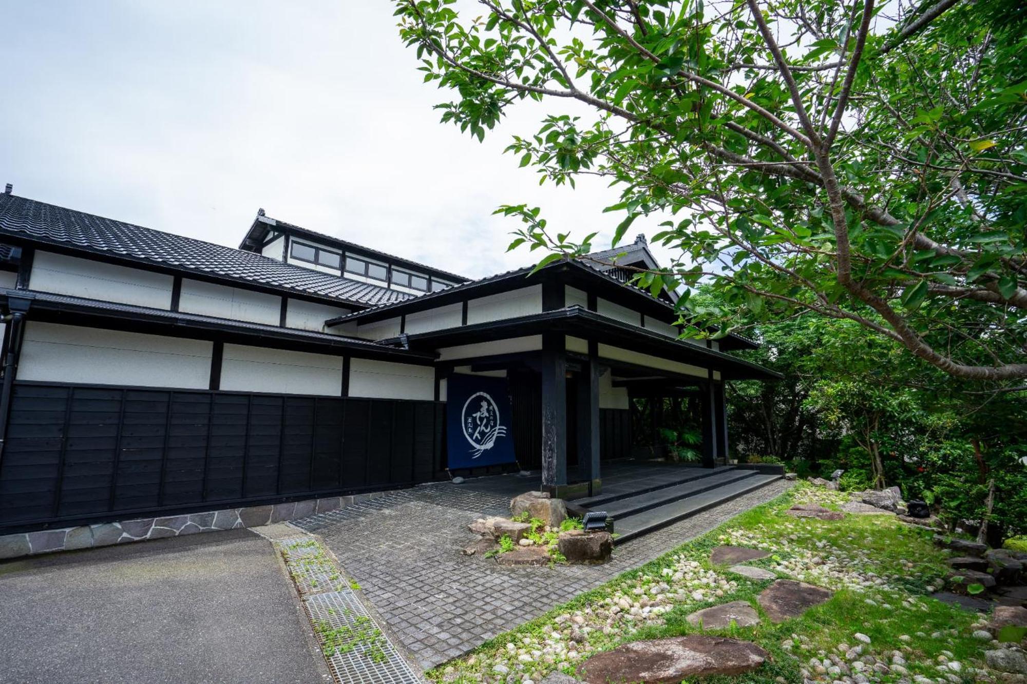Jomon No Yado Manten Yakushima  Buitenkant foto